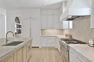 1191 Chamboard Ln, Houston, TX 77018 - Photo 10