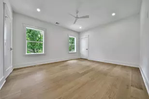 1191 Chamboard Ln, Houston, TX 77018 - Photo 32