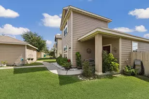 10885 South Lake Mist Lane, Willis, TX 77318 - Photo 4