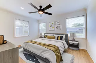 1806 Gardenia Dr, Houston, TX 77018 - Photo 14