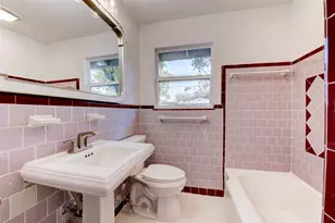 1806 Gardenia Dr, Houston, TX 77018 - Photo 16