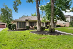 1110 Pear Tree Ln, Houston, TX 77073 - Photo 2
