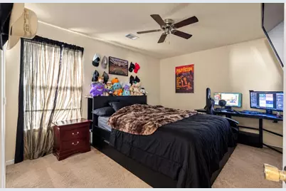 14710 S Isle Of Pines Court, Houston, TX 77049 - Photo 16