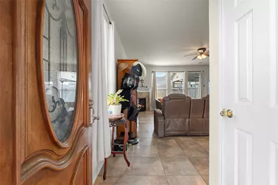 14710 S Isle Of Pines Court, Houston, TX 77049 - Photo 4