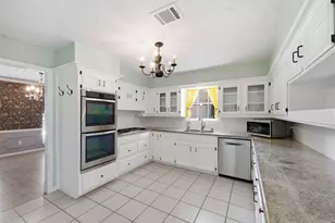 2015 Shady Branch Dr, Kingwood, TX 77339 - Photo 16