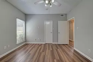 10049 Westpark Dr, Houston, TX 77042 - Photo 30