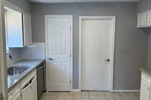 7839 Vernwood St, Houston, TX 77040 - Photo 14