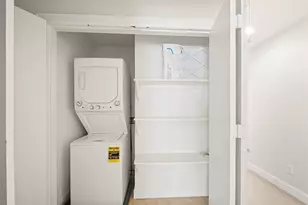 3726 Main Poplar Dr, Houston, TX 77025 - Photo 10