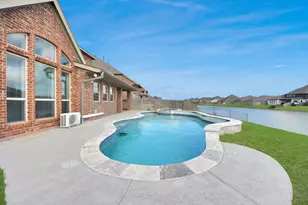 2714 Newport Lk Blvd., Manvel, TX 77578 - Photo 12