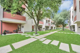 1113 W 17th St, Houston, TX 77008 - Photo 1