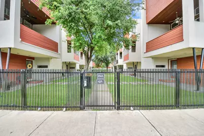 1113 W 17th Street, Houston, TX 77008 - Photo 2