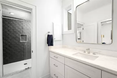 3758 Drummond Street, Houston, TX 77025 - Photo 38
