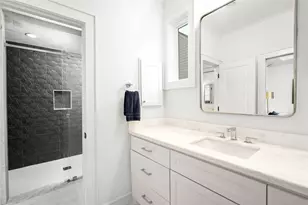 3758 Drummond St, Houston, TX 77025 - Photo 38