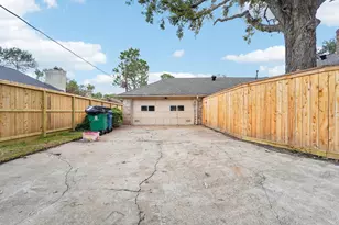 3019 Durban Dr, Houston, TX 77043 - Photo 28