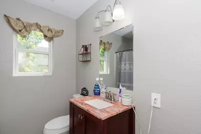 706 E New York Street, Brazoria, TX 77422 - Photo 10