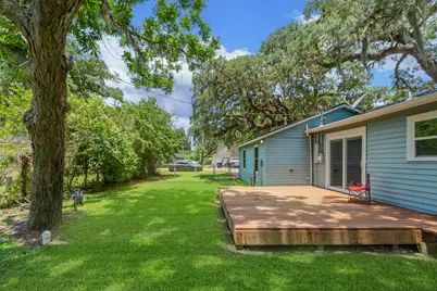 706 E New York Street, Brazoria, TX 77422 - Photo 30