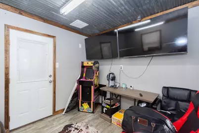 706 E New York Street, Brazoria, TX 77422 - Photo 26