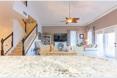 423 Hana Drive, Tiki Island, TX 77554 - Photo 10