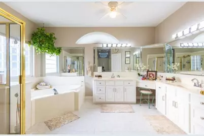 423 Hana Drive, Tiki Island, TX 77554 - Photo 22