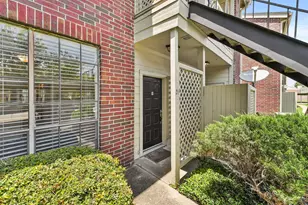 8055 Cambridge St, Houston, TX 77054 - Photo 2