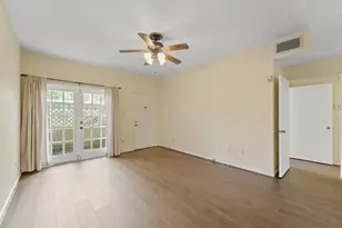 8055 Cambridge St, Houston, TX 77054 - Photo 6