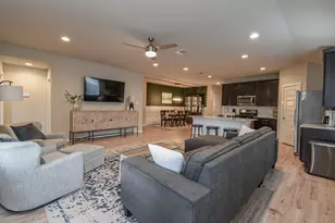 13009 Oleander Bay Ln, Texas City, TX 77568 - Photo 16