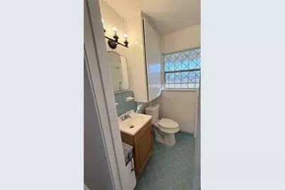 5639 Heron Drive, Houston, TX 77033 - Photo 10