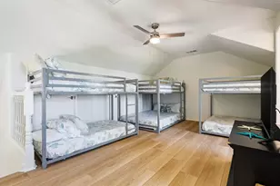 2011 Vista, Crystal Beach, TX 77650 - Photo 26