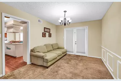 221 Wedgewood Street, Lake Jackson, TX 77566 - Photo 10