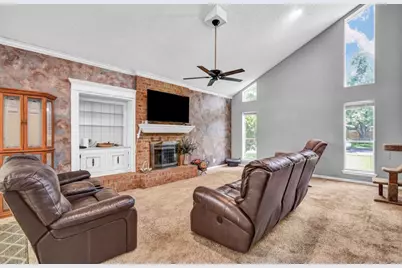 221 Wedgewood Street, Lake Jackson, TX 77566 - Photo 8