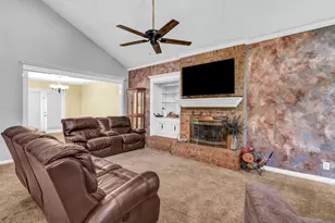 221 Wedgewood St, Lake Jackson, TX 77566 - Photo 8