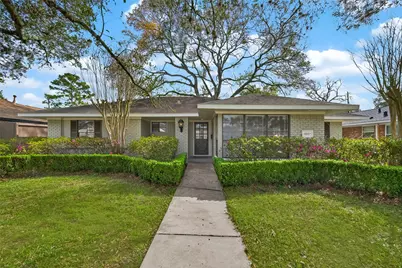 4807 Creekbend Drive, Houston, TX 77035 - Photo 4