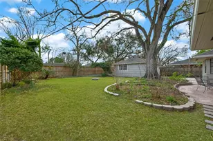 4807 Creekbend Dr, Houston, TX 77035 - Photo 34