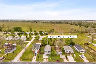 805 E Mulberry Ave, Wharton, TX 77488 - Photo 18