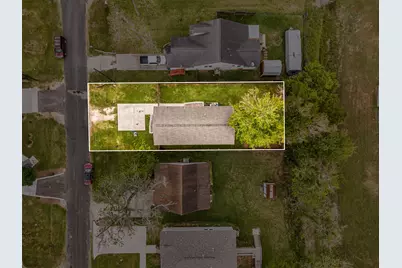 805 E Mulberry Avenue, Wharton, TX 77488 - Photo 2