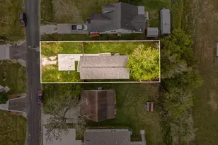 805 E Mulberry Ave, Wharton, TX 77488 - Photo 2