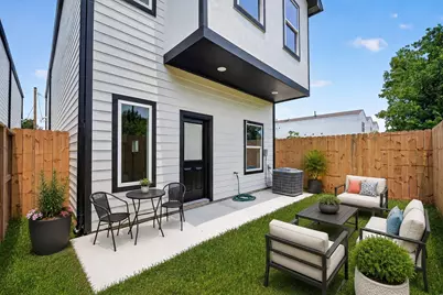 6747 Liverpool Street, Houston, TX 77021 - Photo 36