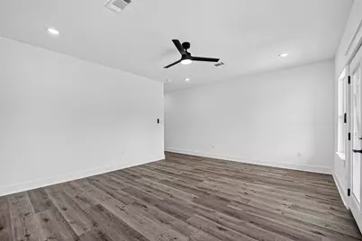 6747 Liverpool Street, Houston, TX 77021 - Photo 32
