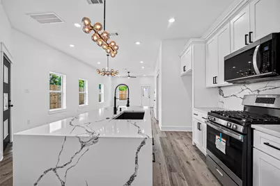 6747 Liverpool Street, Houston, TX 77021 - Photo 8