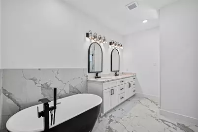 6747 Liverpool Street, Houston, TX 77021 - Photo 26