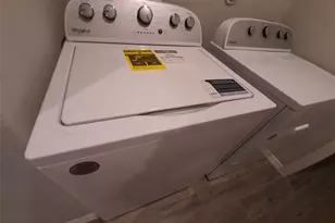911 Cobalt Crest Ln, Houston, TX 77336 - Photo 10