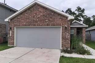 911 Cobalt Crest Ln, Houston, TX 77336 - Photo 1