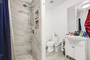 15011 Royal Shadows Dr, Houston, TX 77082 - Photo 16