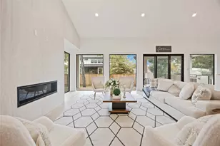 1823 Ebony Ln, Houston, TX 77018 - Photo 6