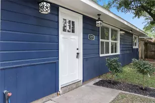 527 Gardenia St, Lake Jackson, TX 77566 - Photo 16