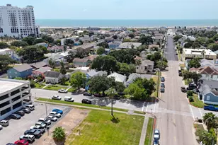 717 Church St, Galveston, TX 77550 - Photo 50