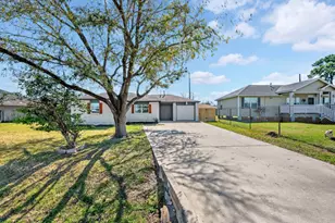 16034 Clearmeadow St, Channelview, TX 77530 - Photo 2