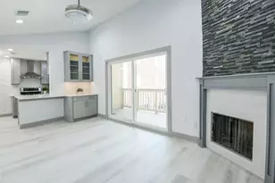 2300 Augusta Dr, Houston, TX 77057 - Photo 16