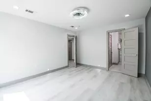 2300 Augusta Dr, Houston, TX 77057 - Photo 18