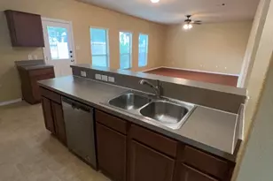 808 N Katydid Ct, Conroe, TX 77301 - Photo 6